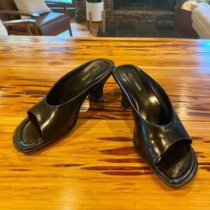 Franco Sarto wedges size 38 in black!